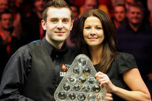 边锋斜内 边锋斜内